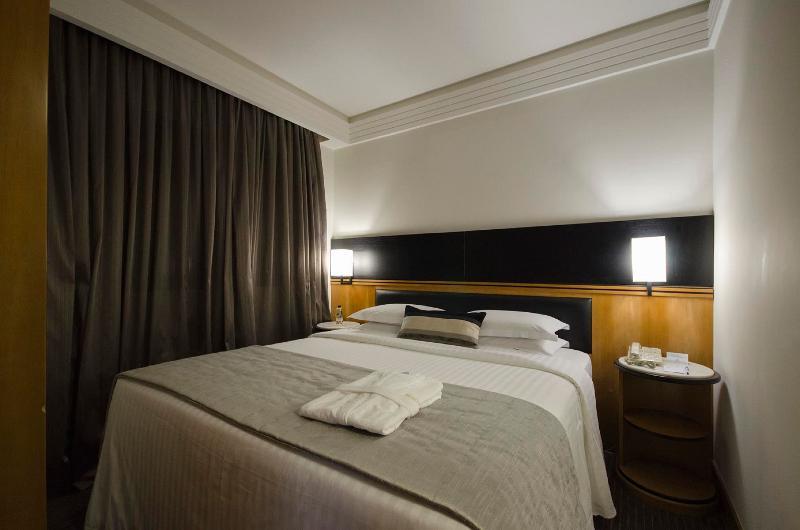 Estanplaza International Hotel Сао Паоло Екстериор снимка