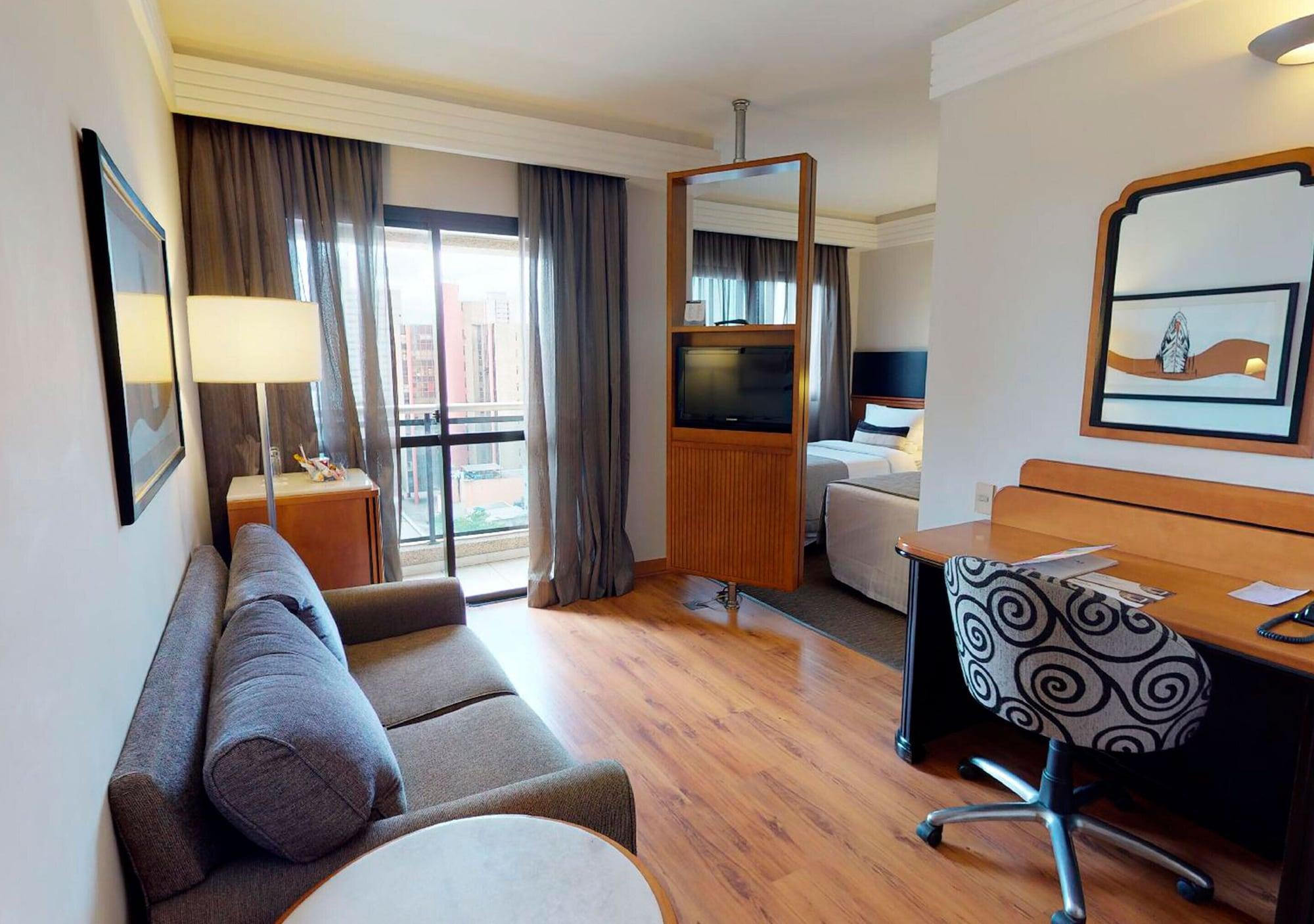 Estanplaza International Hotel Сао Паоло Екстериор снимка