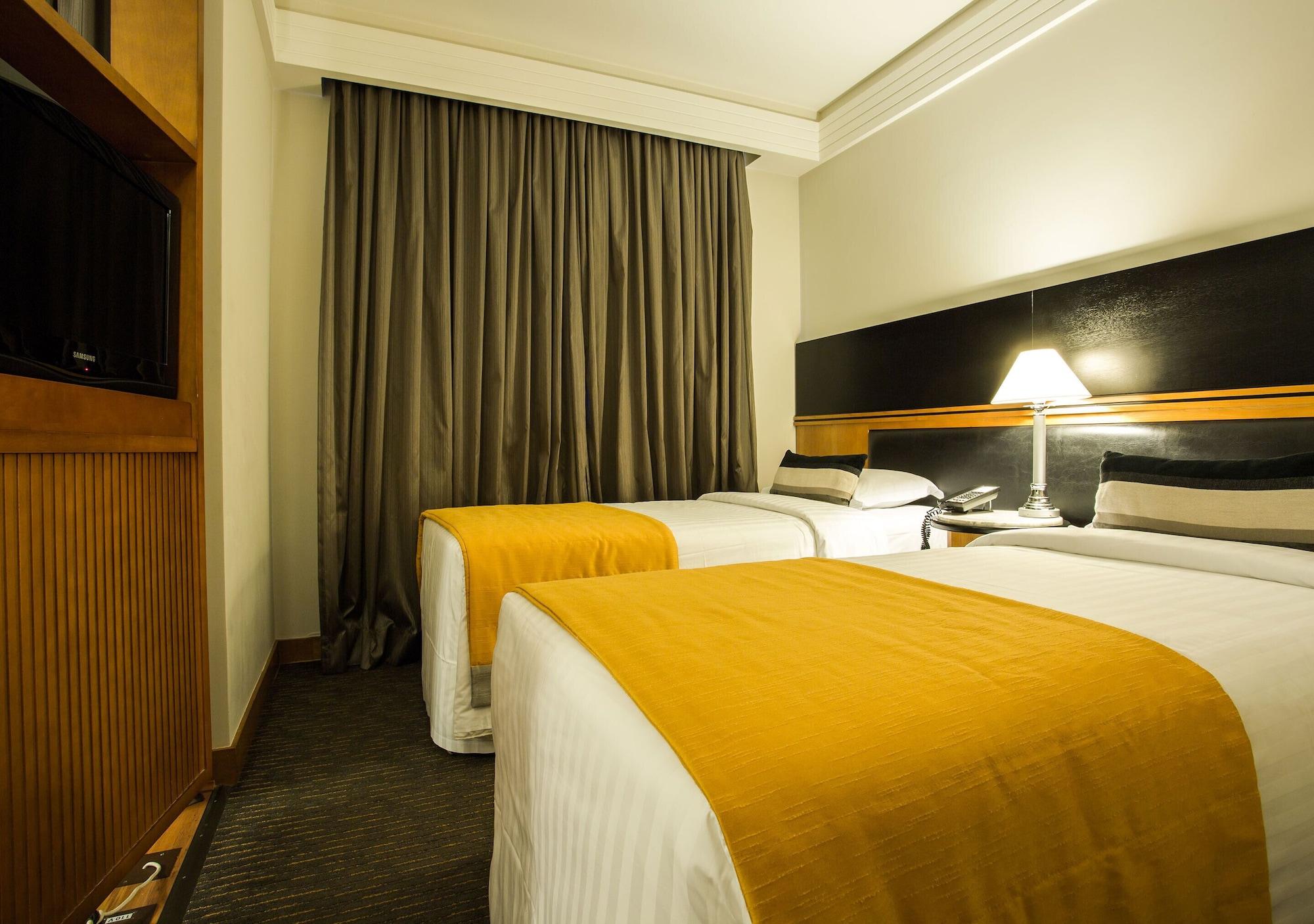 Estanplaza International Hotel Сао Паоло Екстериор снимка