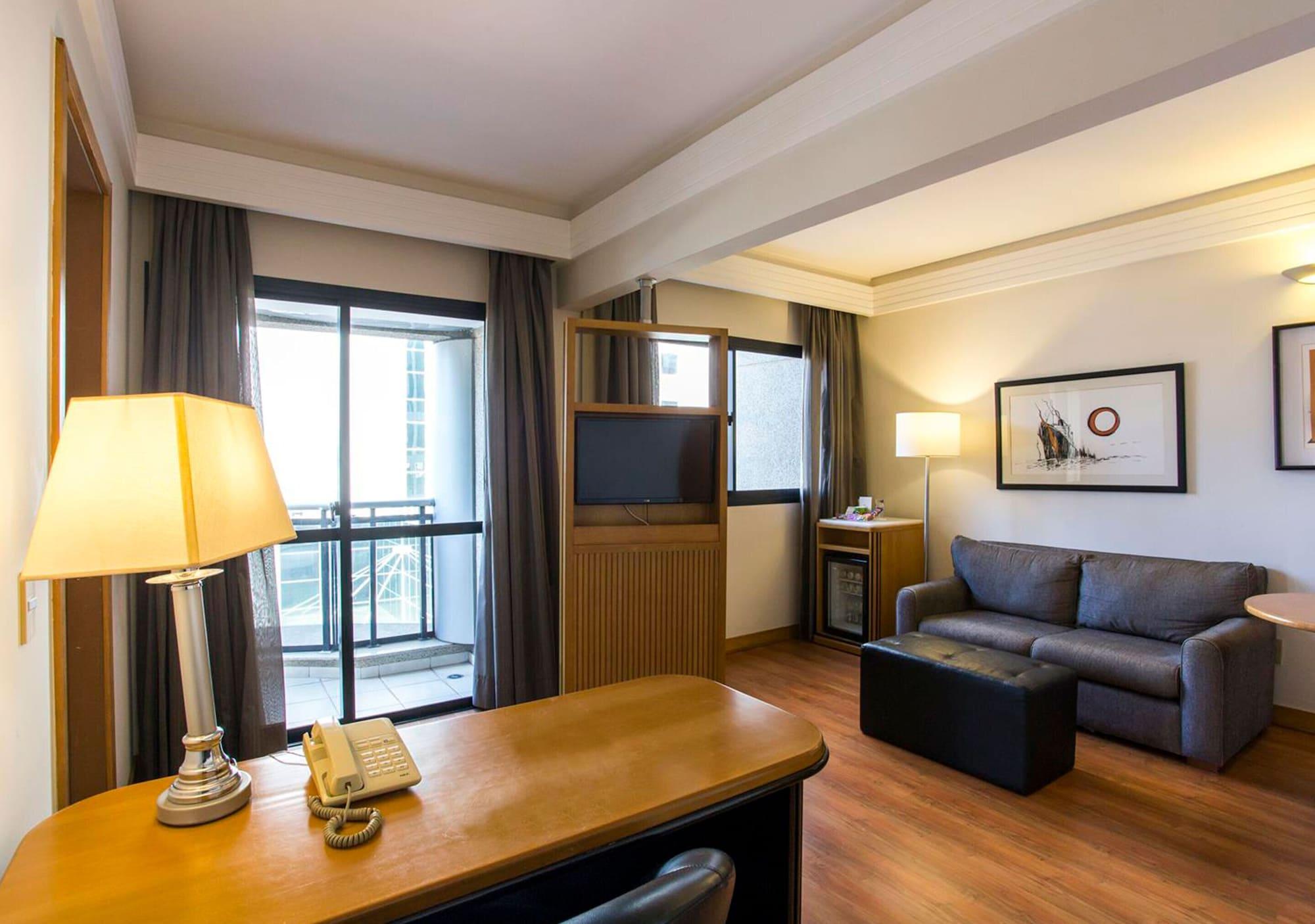 Estanplaza International Hotel Сао Паоло Екстериор снимка